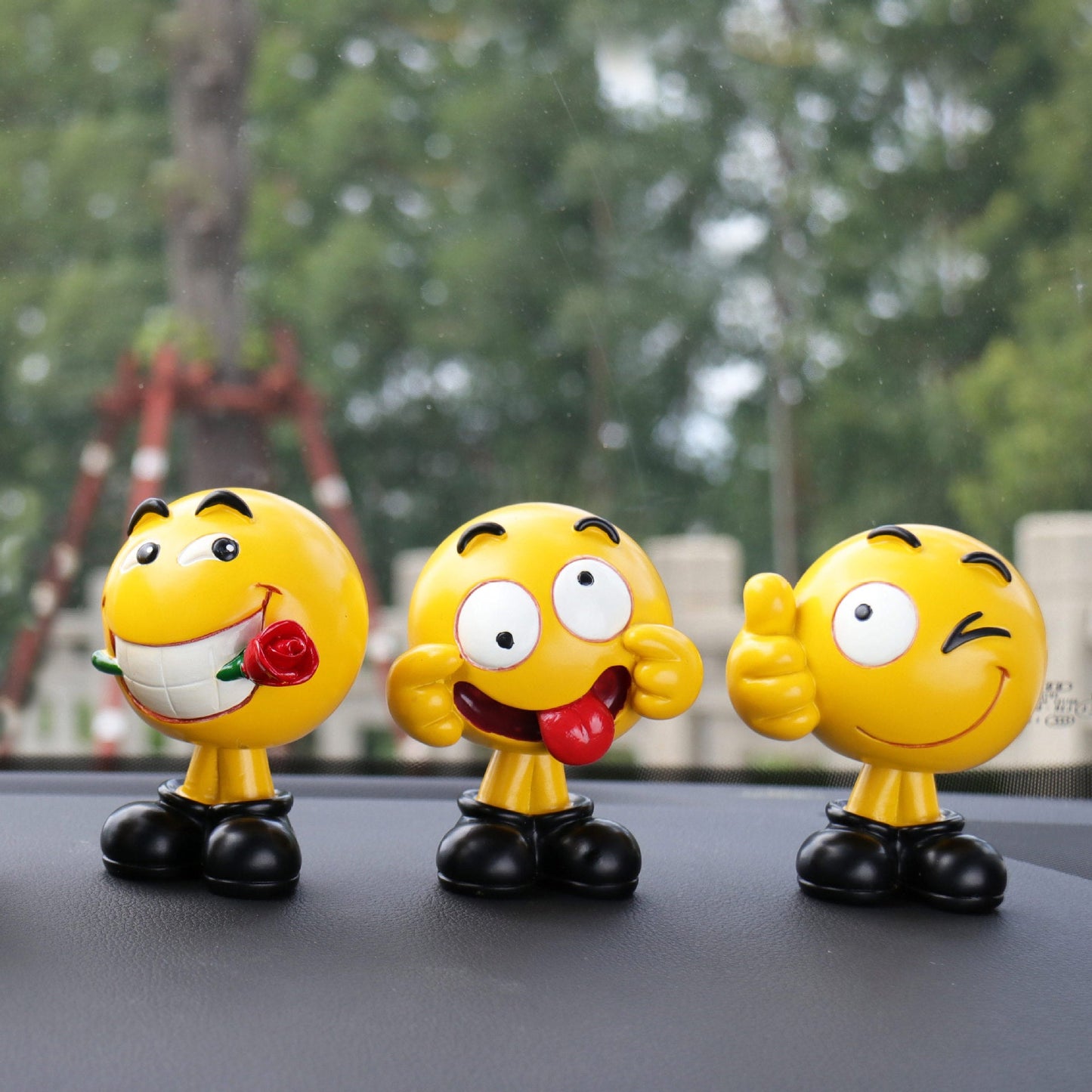 Emoji Shaking Head Doll - Fun Car Interior DecorationVehicle Dashboard AccessoriesNormanharvey