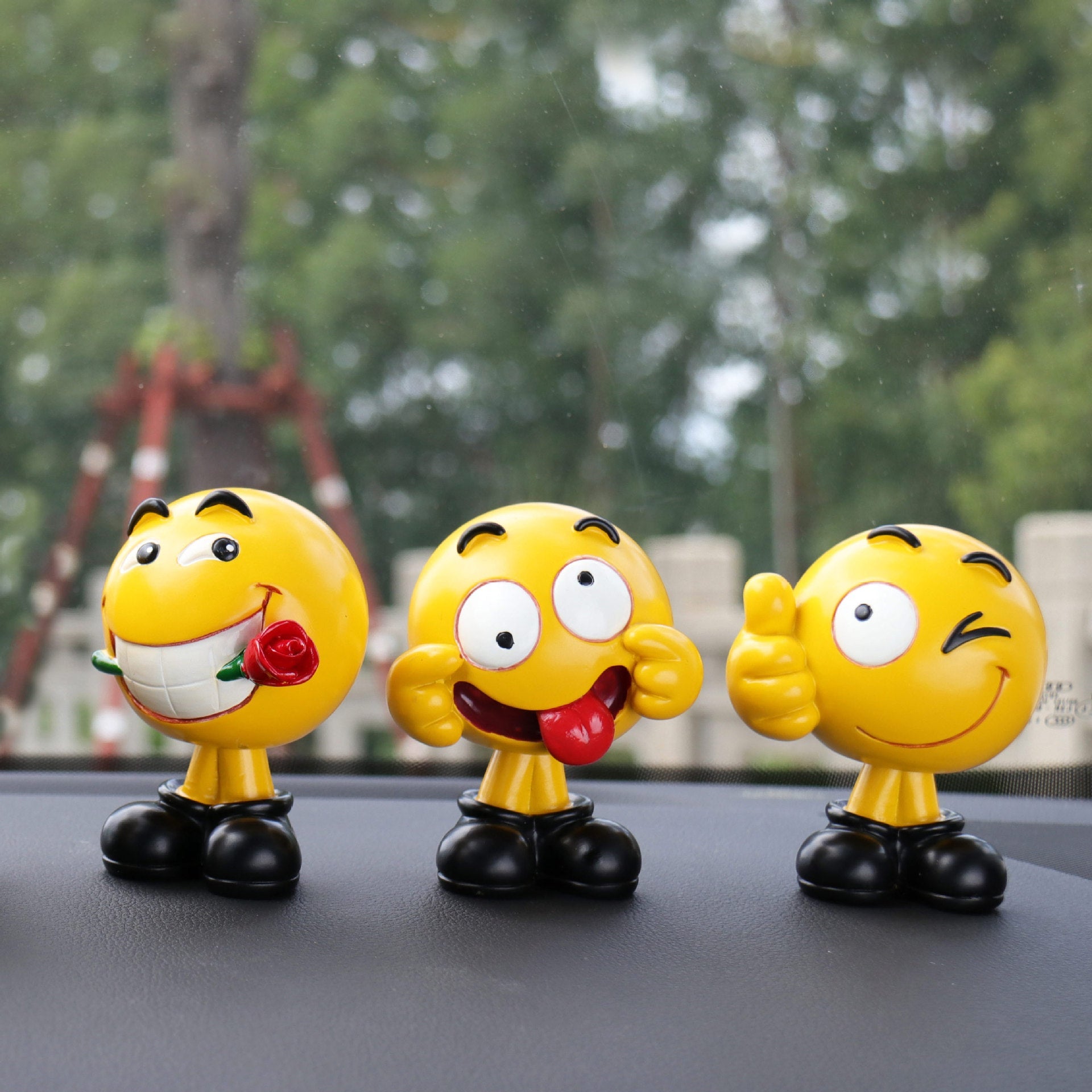 Emoji Shaking Head Doll - Fun Car Interior DecorationVehicle Dashboard AccessoriesNormanharvey