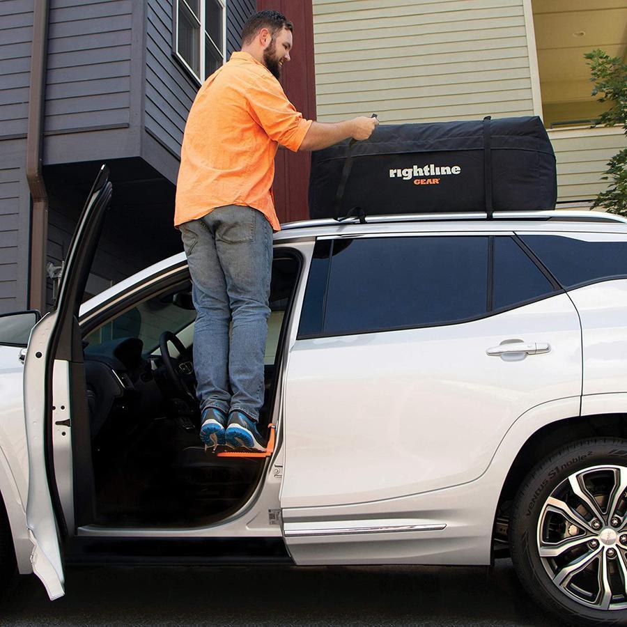 Car roof-mounted pedal accessory