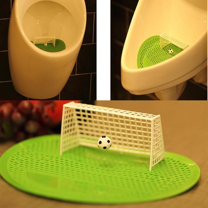 Goal-Style Men's Toilet Urinal Filter Mat in Green